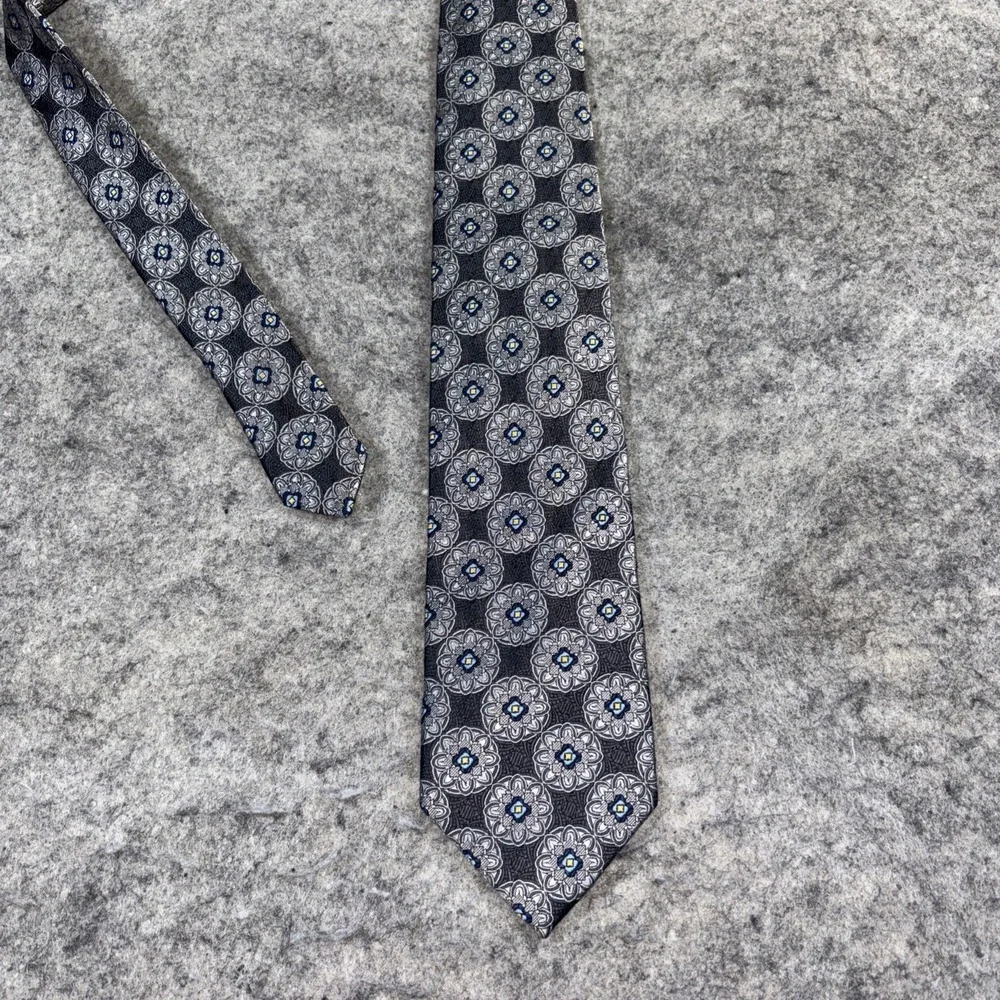 Jos. A.‎ Bank Signature Men's Golden Blue Diamond Weave 100% Silk Neck Tie
